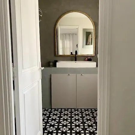 Apartment Chateau Demappe #9 A